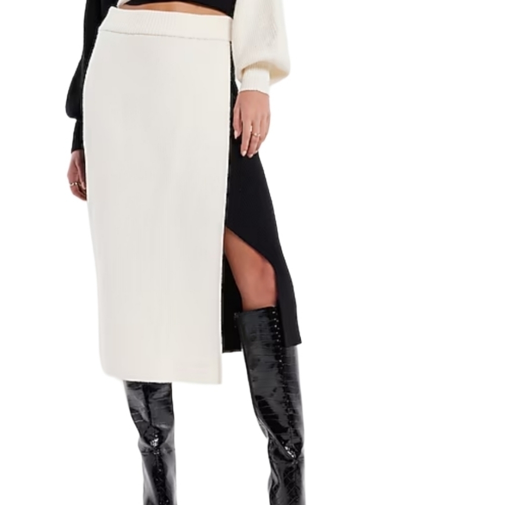 NEW! EXPRESS Ribbed Knit Colorblock Overlap Skirt XL.